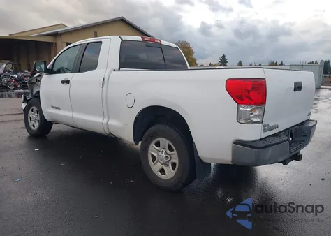 2010 Toyota Tundra Grade 4.6L V8 из США, поврежденный, VIN 5TFUM5F18AX014207